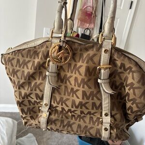 Limited addition Michael Kors Tan and Cream Logo Shoulder Bag